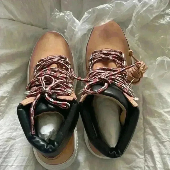 SCHUTZ - Marlua Waterproof Honey/Beige Platform Boots NewIn Box,With DustbagSz 6 - Picture 11 of 12